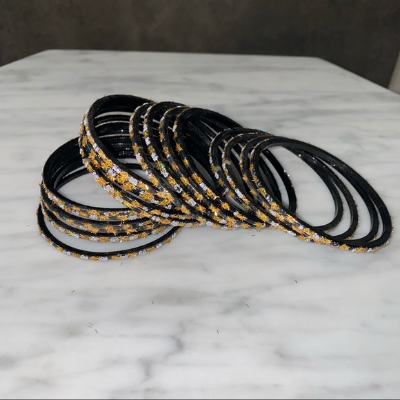 Bundle of 19 black, gold and silver bangles - Picture 2 of 6